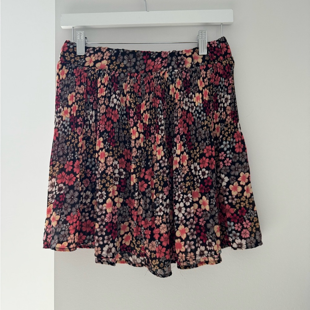 SHEIN Floral Flare Mini Skirt